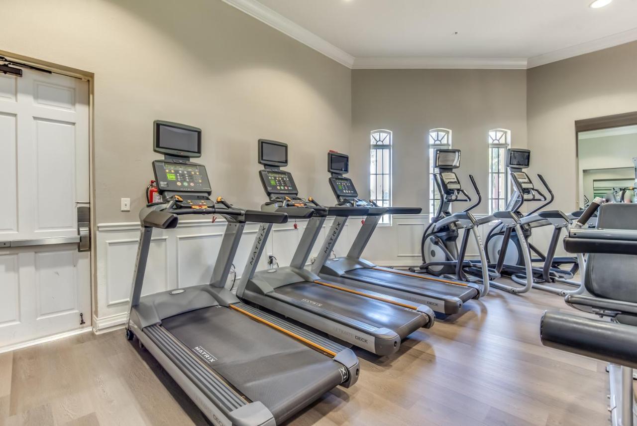 Lakeview Executive Penthouse Орландо Экстерьер фото